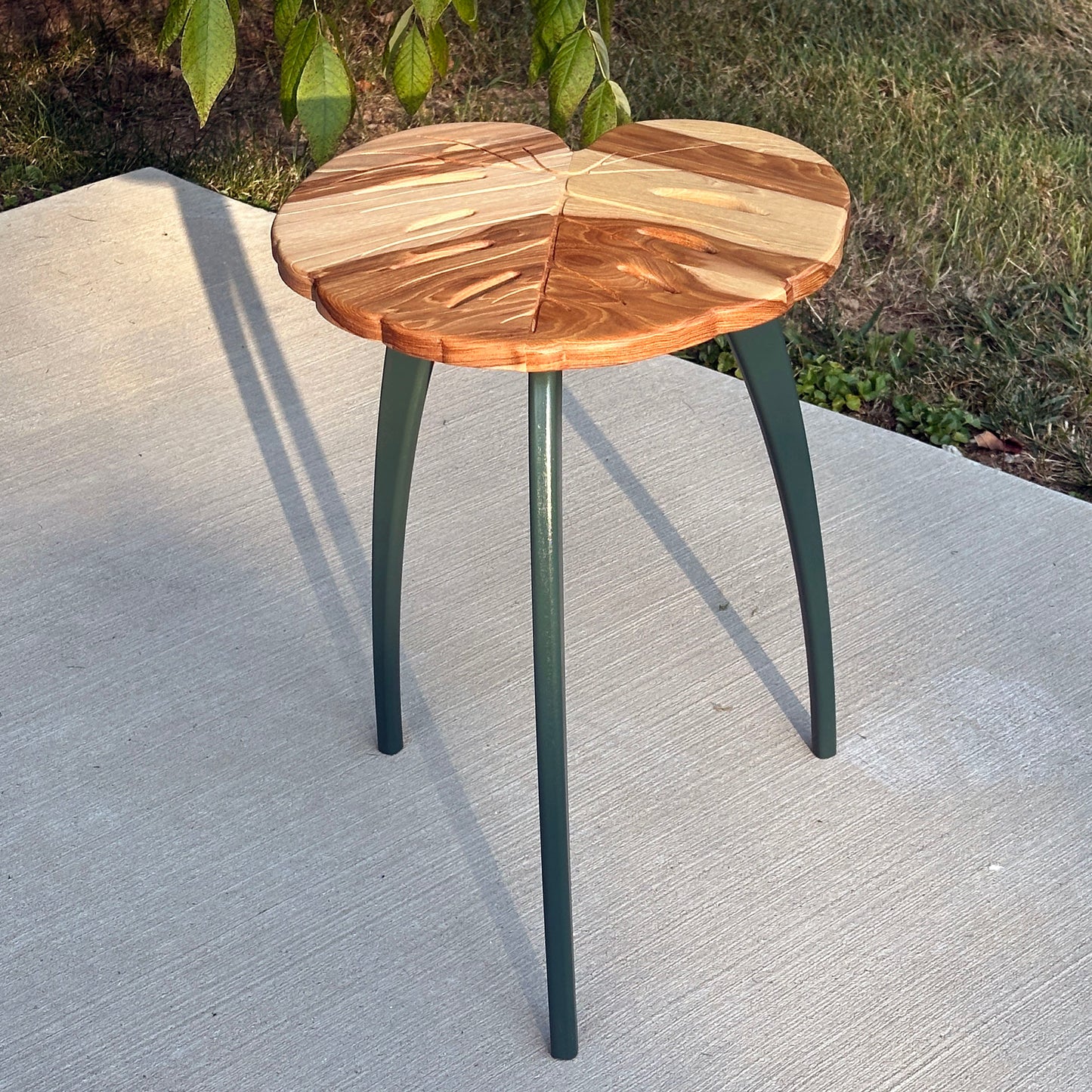 Monstera / Pothos Leaf Accent Table