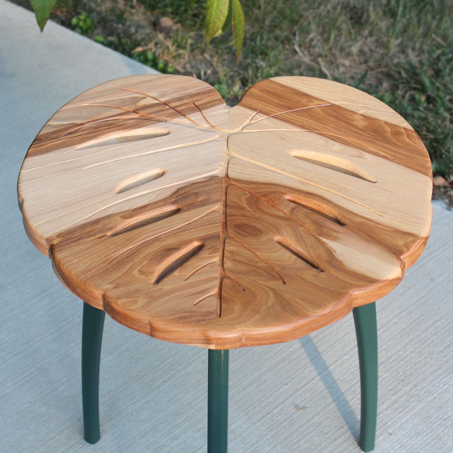 Monstera / Pothos Leaf Accent Table