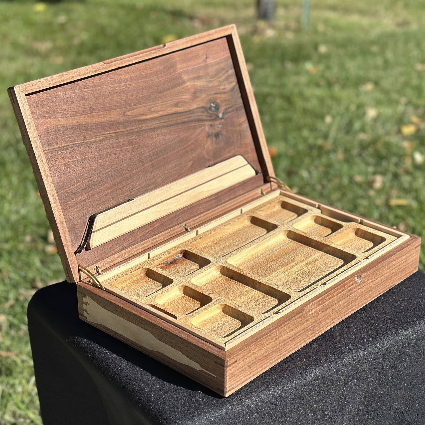 The Build Box 1.0: Space Explorer Theme