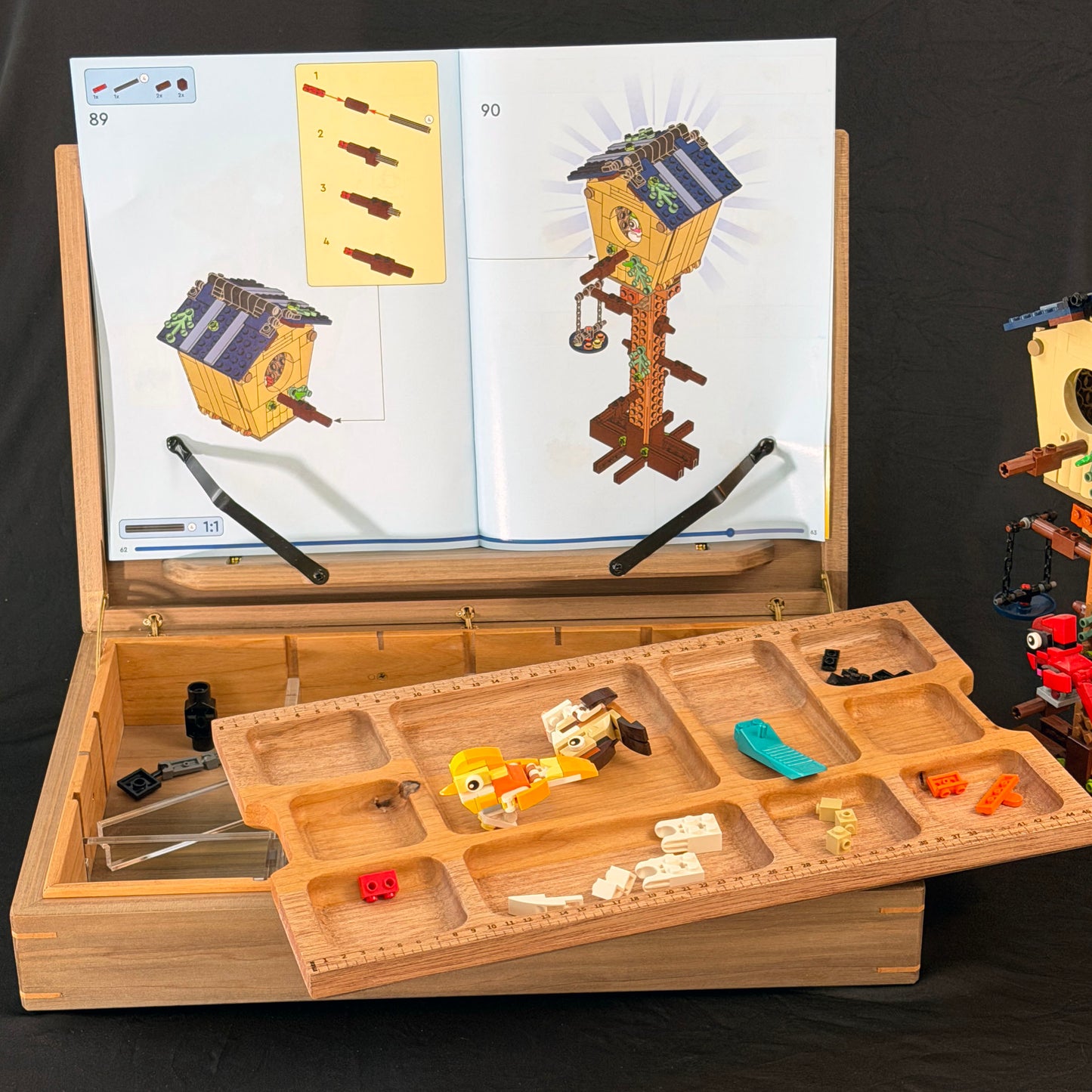 The Build Box: Batman Theme