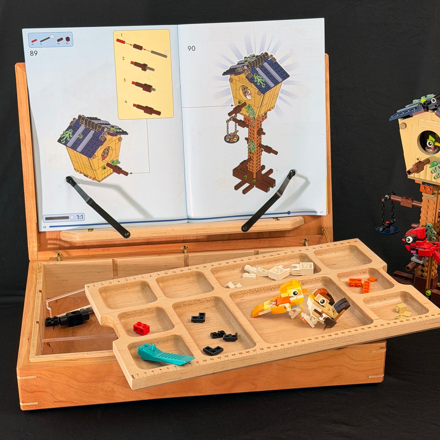 The Build Box: Lord of the Rings Theme