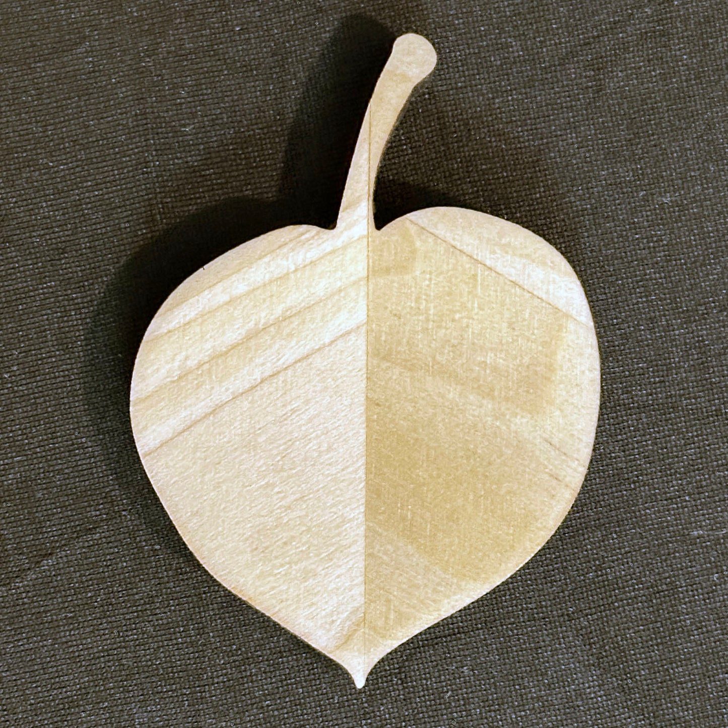 Redbud Leaf Magnet