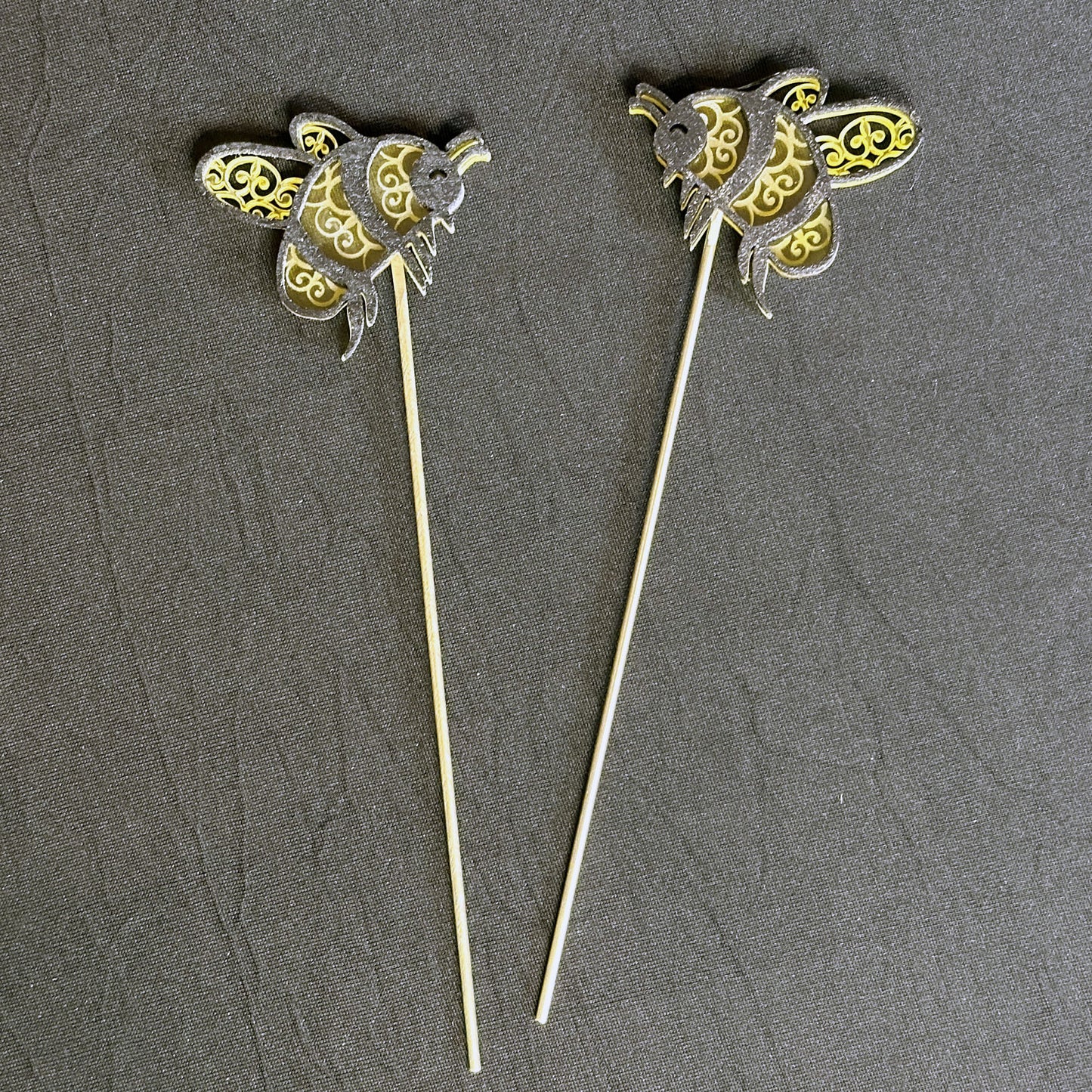 Bumblebee Plant Stake